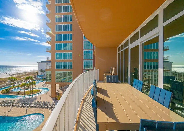 Phoenix Gulf Towers 306 Apartment *